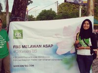 FBS mengadakan kegiatan amal untuk membantu orang dari kabut asap yang terjadi di Indonesia